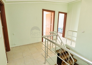 Просторный пентхаус 5+1 с мебелью в пешей доступности к морю