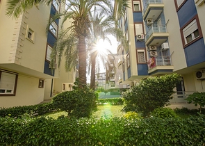 Просторный пентхаус 5+1 с мебелью в пешей доступности к морю