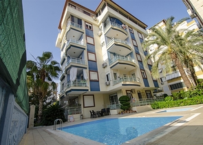 Просторный пентхаус 5+1 с мебелью в пешей доступности к морю