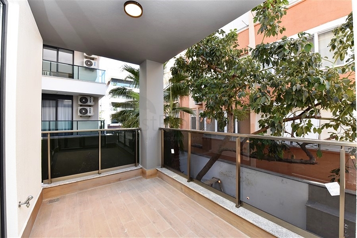 Двухкомнатная квартира в центре Алании