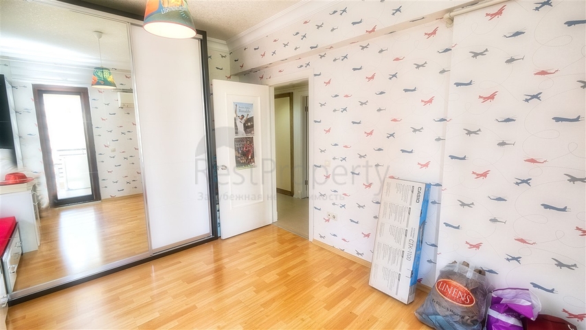 Просторная квартира 3+1 в Алтынкуме Анталья