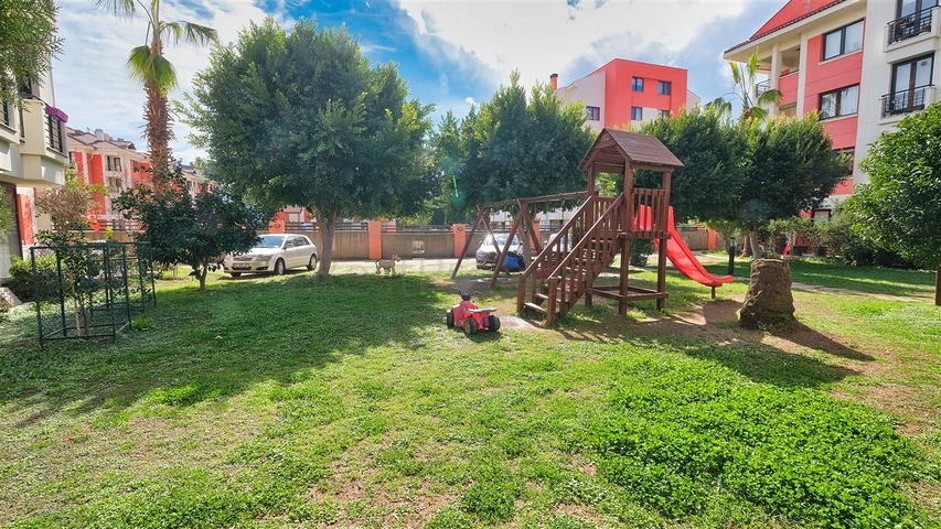 Просторная квартира 3+1 в Алтынкуме Анталья