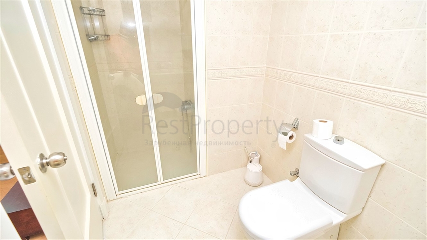 Просторная квартира 3+1 в Алтынкуме Анталья