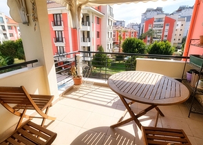 Просторная квартира 3+1 в Алтынкуме Анталья