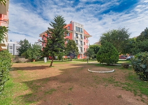 Просторная квартира 3+1 в Алтынкуме Анталья