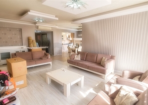 Просторная квартира 3+1 в Алтынкуме Анталья