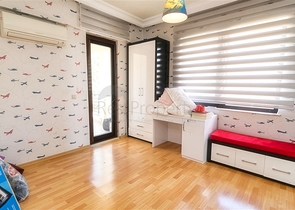 Просторная квартира 3+1 в Алтынкуме Анталья