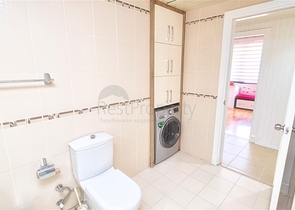 Просторная квартира 3+1 в Алтынкуме Анталья