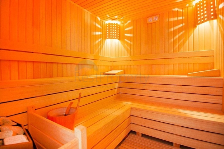 Меблированный пентхаус планировки 4+1