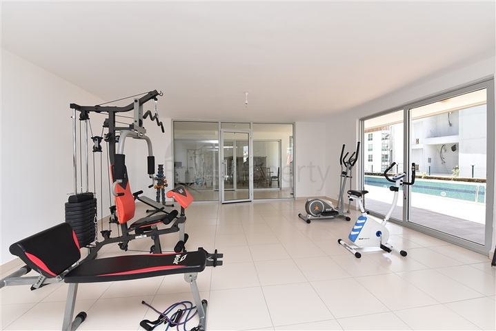 Меблированный пентхаус планировки 4+1