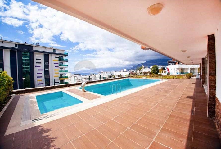 Меблированный пентхаус планировки 4+1