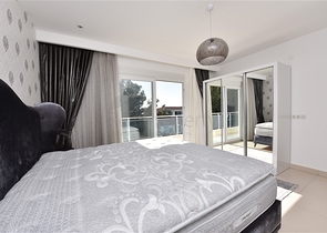 Меблированный пентхаус планировки 4+1