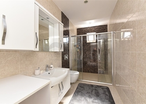 Меблированный пентхаус планировки 4+1