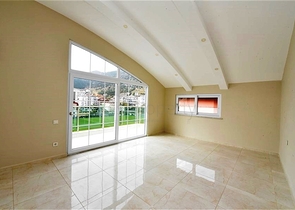 Пентхаус планировки 2+1 в центре Алании