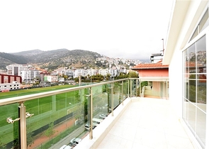 Пентхаус планировки 2+1 в центре Алании