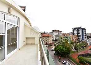 Пентхаус планировки 2+1 в центре Алании