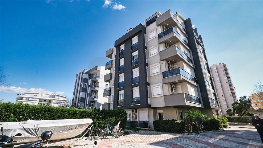 Пентхаус 3+1 с мебелью в 600 м от моря в Анталии