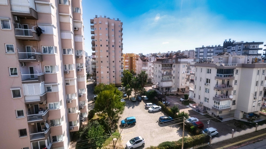 Пентхаус 3+1 с мебелью в 600 м от моря в Анталии