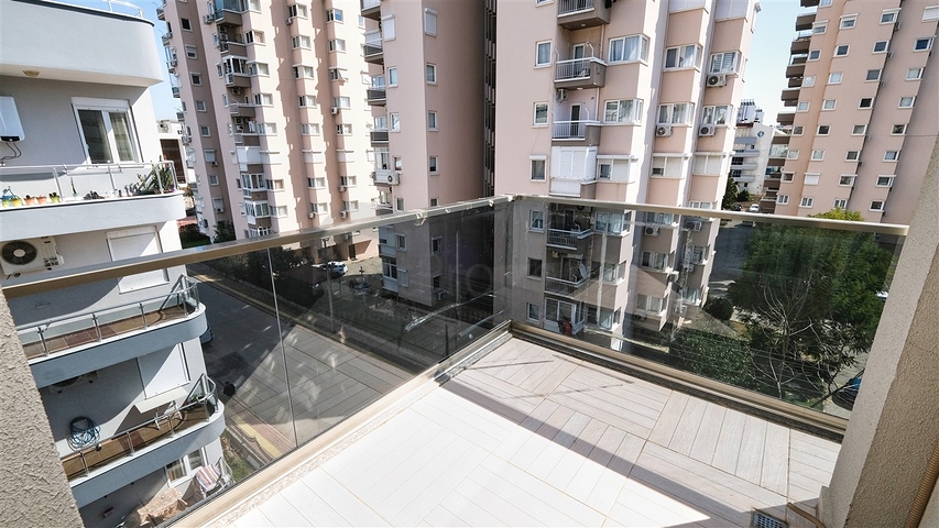 Пентхаус 3+1 с мебелью в 600 м от моря в Анталии