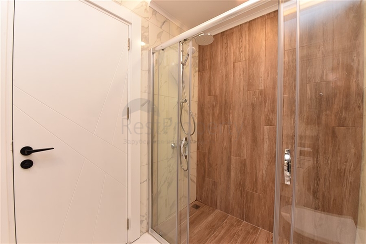 Шестикомнатная квартира с мебелью