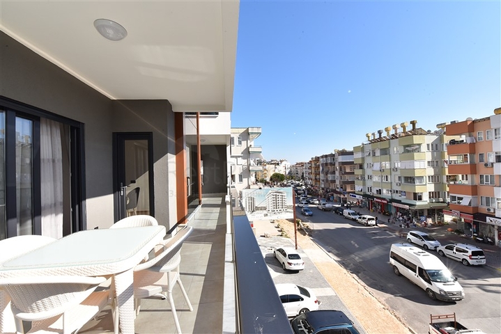 Шестикомнатная квартира с мебелью