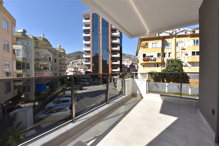 Шестикомнатная квартира с мебелью