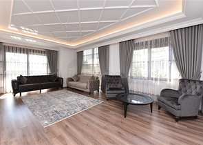 Шестикомнатная квартира с мебелью