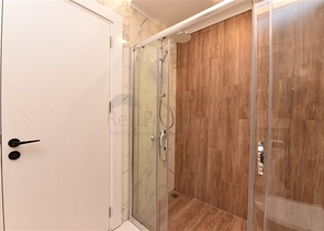 Шестикомнатная квартира с мебелью