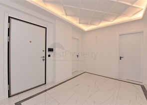 Шестикомнатная квартира с мебелью