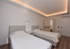 Шестикомнатная квартира с мебелью