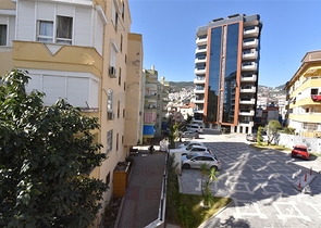 Шестикомнатная квартира с мебелью