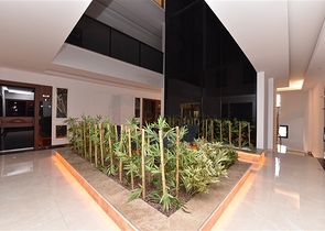 Шестикомнатная квартира с мебелью