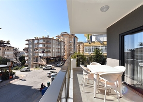 Шестикомнатная квартира с мебелью