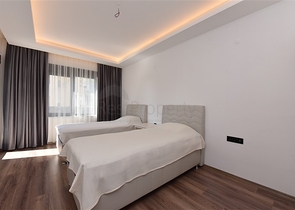 Шестикомнатная квартира с мебелью