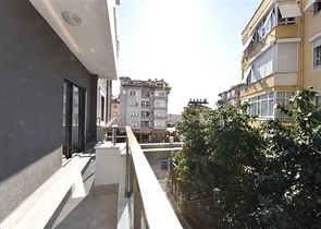 Шестикомнатная квартира с мебелью