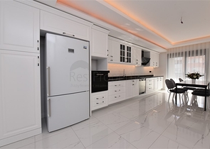 Шестикомнатная квартира с мебелью