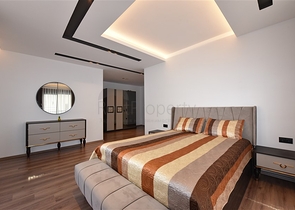 Шестикомнатная квартира с мебелью