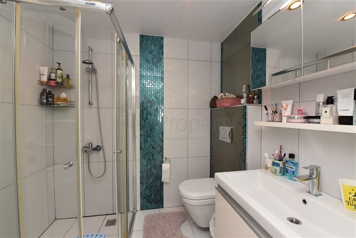 Меблированный пентхаус планировки 4+1