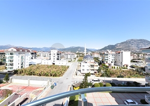 Меблированный пентхаус планировки 4+1