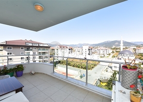 Меблированный пентхаус планировки 4+1