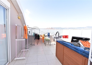 Меблированный пентхаус планировки 4+1