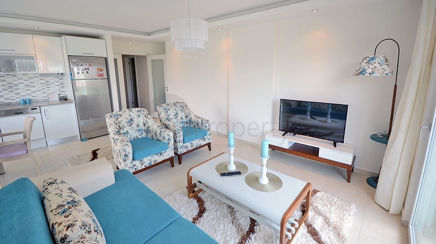 Трехкомнатная квартира с мебелью