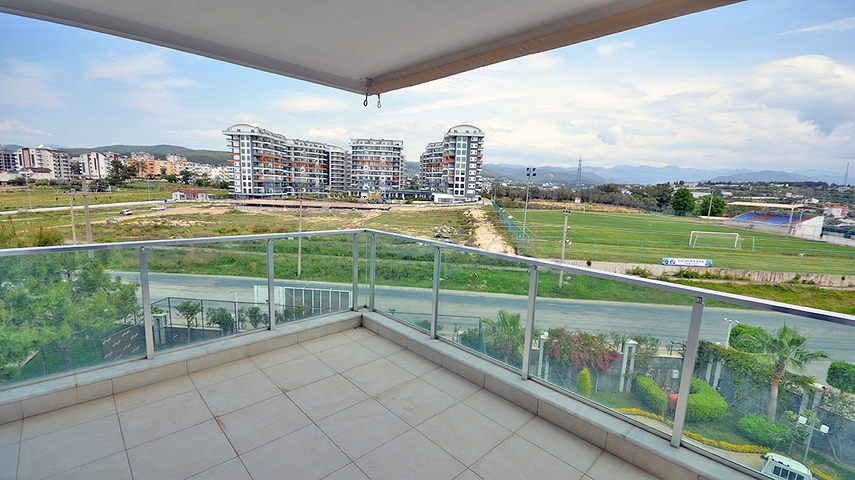 Трехкомнатная квартира с мебелью