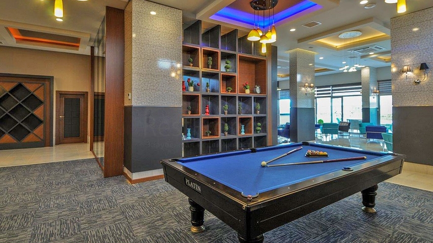 Трехкомнатная квартира с мебелью