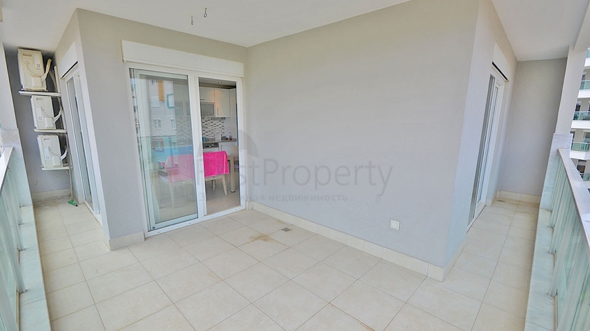 Трехкомнатная квартира с мебелью