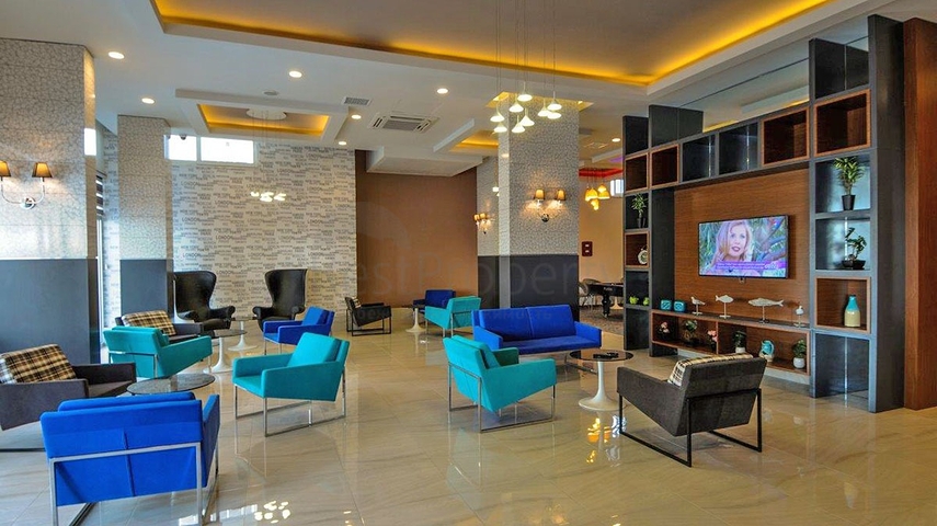 Трехкомнатная квартира с мебелью