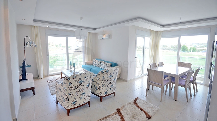 Трехкомнатная квартира с мебелью