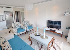 Трехкомнатная квартира с мебелью