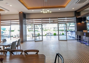 Трехкомнатная квартира с мебелью