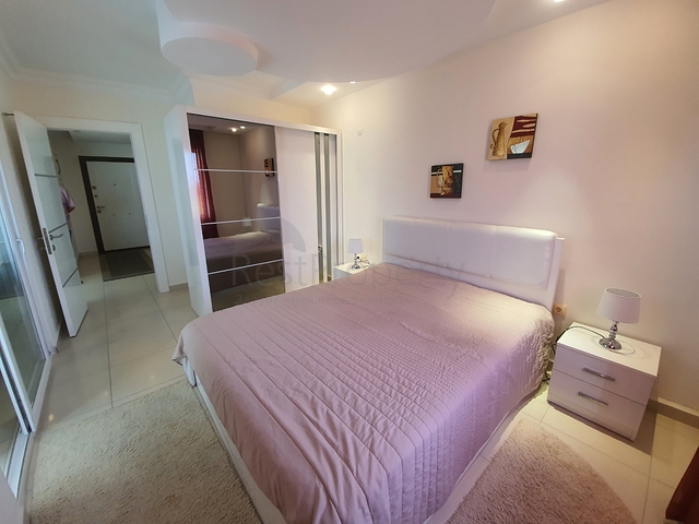 Двухкомнатная квартира с мебелью